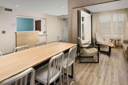 WoodSpring Suites New Orleans Airport