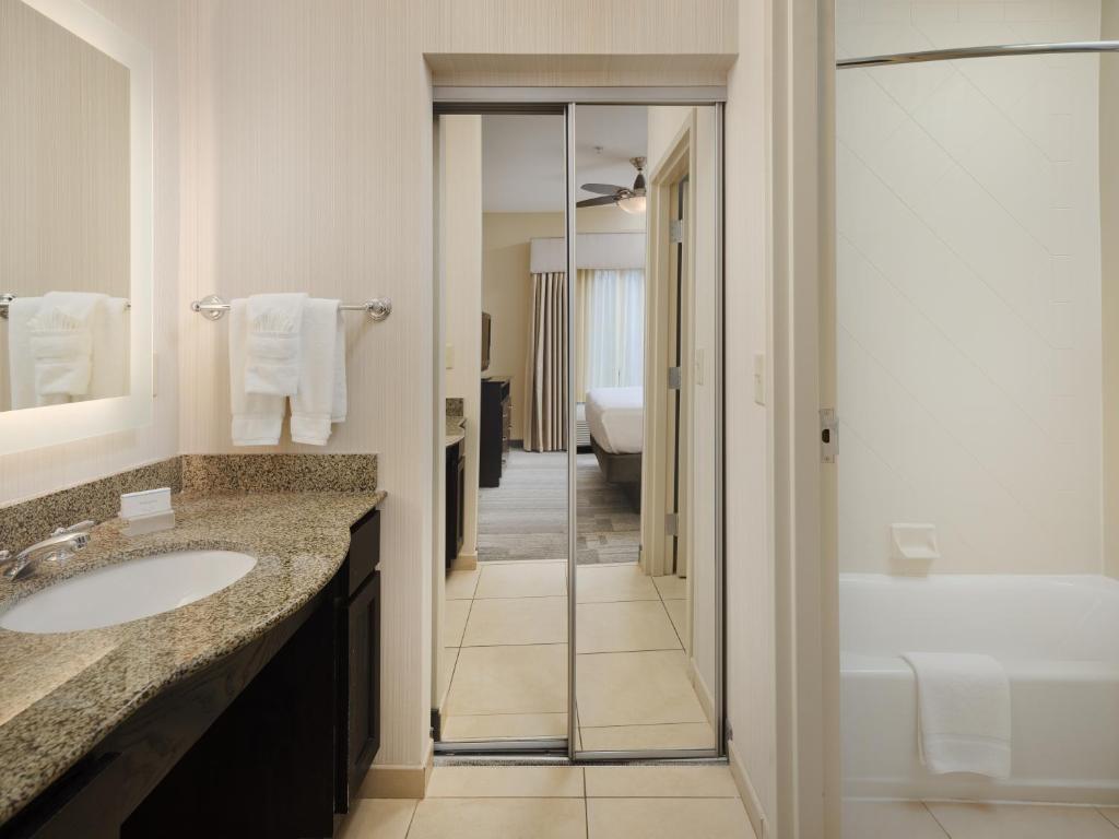 Homewood Suites by Hilton Atlanta NW/Kennesaw-Town Center - image 7