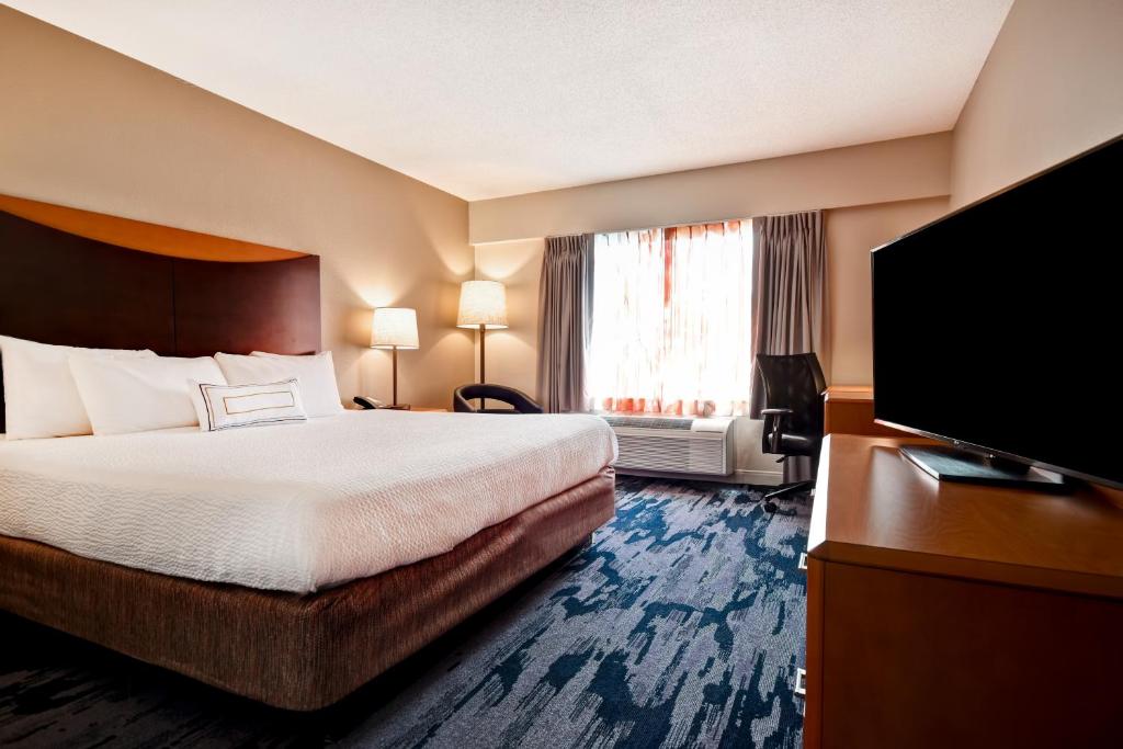 Fairfield Inn & Suites by Marriott Atlanta Kennesaw - image 5