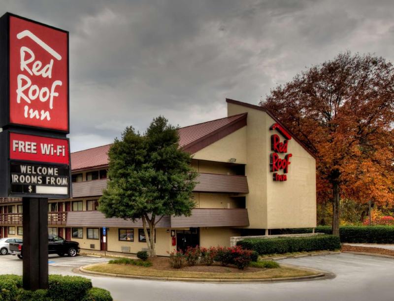 Red Roof Inn Atlanta - Kennesaw - image 4