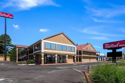 Red Roof Inn Atlanta - Kennesaw State University - image 10