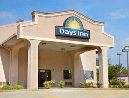 Days Inn by Wyndham Kennesaw Kennesaw