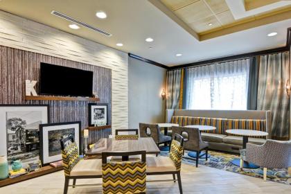 Hampton Inn Atlanta Kennesaw - image 2