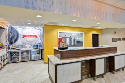 Hampton Inn Atlanta Kennesaw - image 8