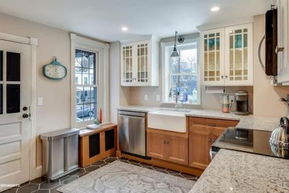 Quaint brick townhome in historic Kennett Square - image 3