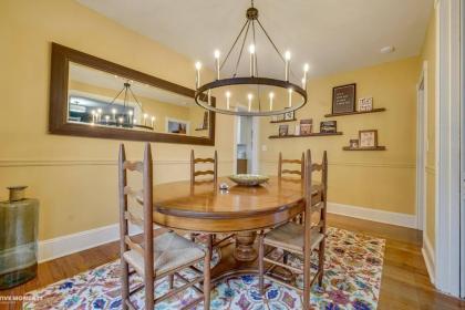 Quaint brick townhome in historic Kennett Square - image 9