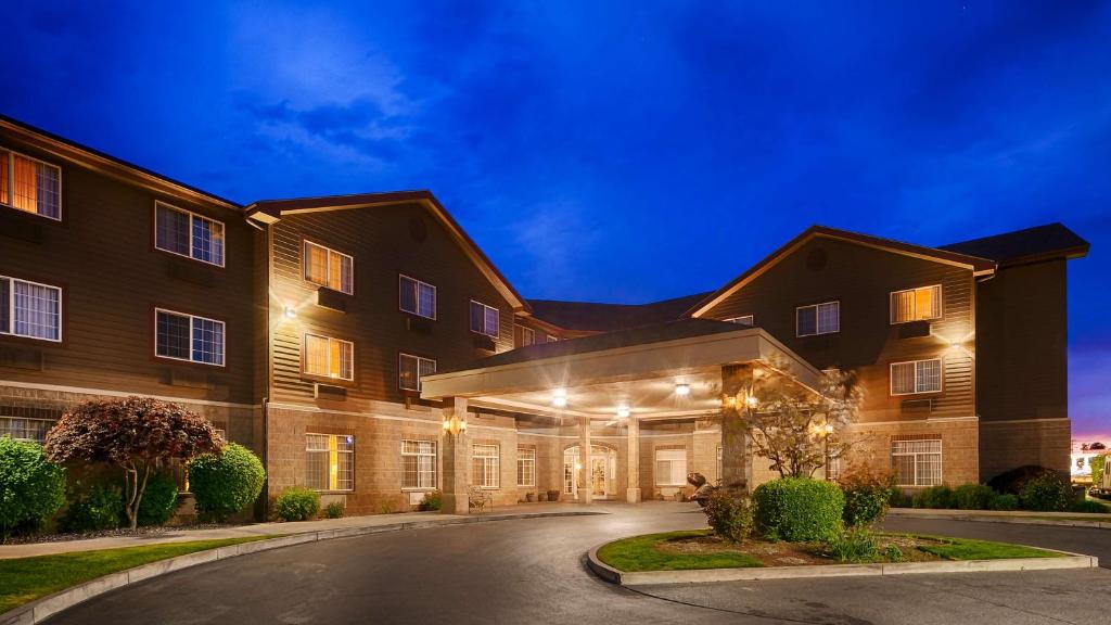 Best Western Plus Kennewick Inn - main image