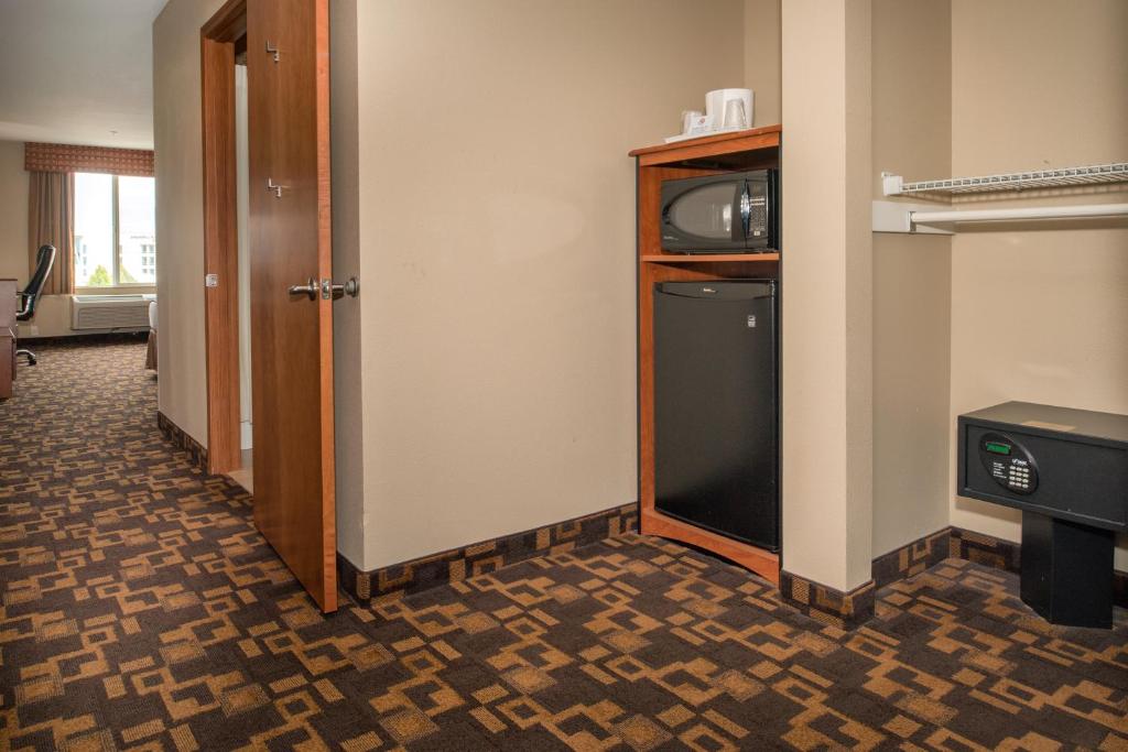 Best Western Kennewick Tri-Cities Center - image 5