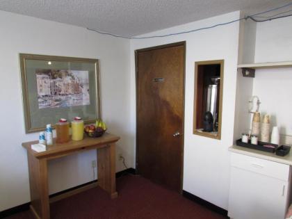 Kennewick Suites - image 5