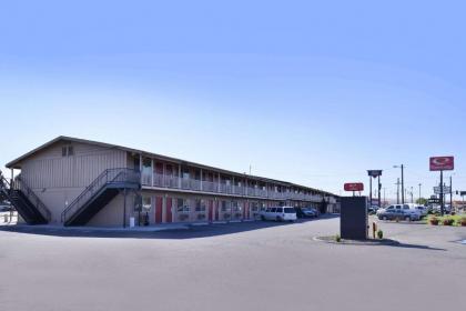 Econo Lodge Kennewick - image 9