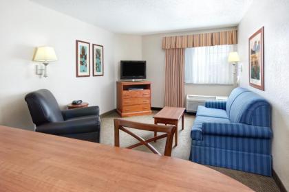 Candlewood Suites Kenosha an IHG Hotel - image 17