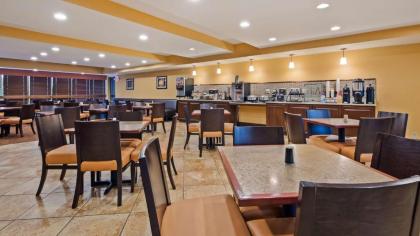 Best Western Executive Inn - image 9