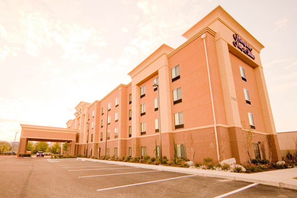 Hampton Inn & Suites by Hilton Seattle/Kent - main image