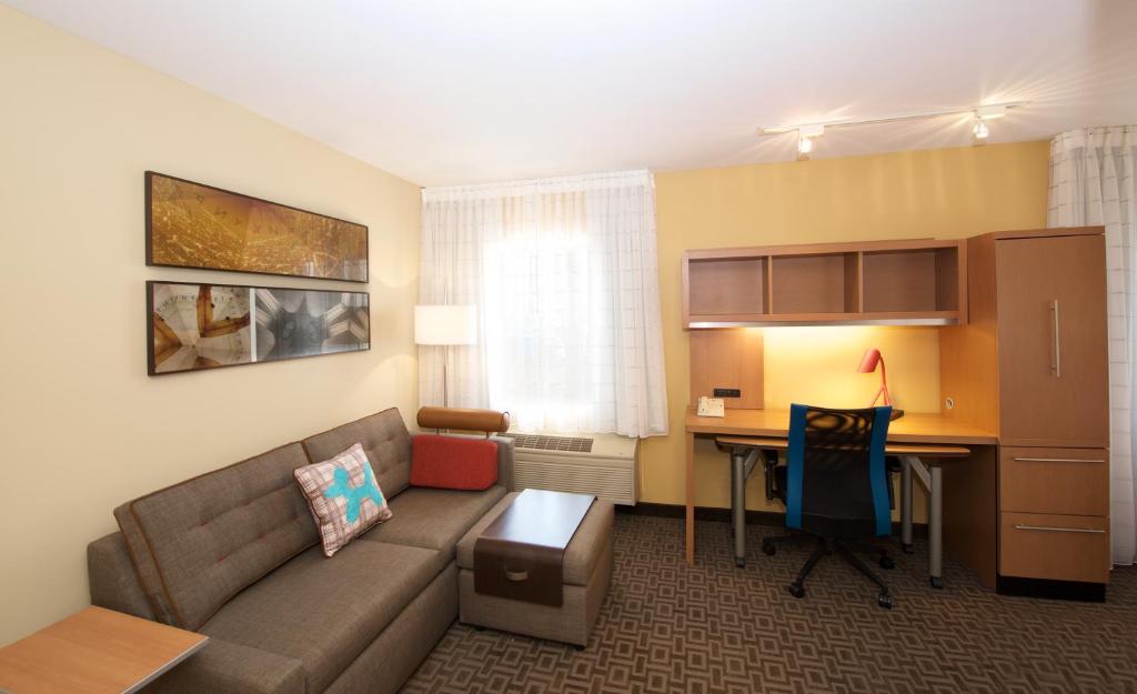 TownePlace Suites by Marriott Seattle Southcenter - image 4