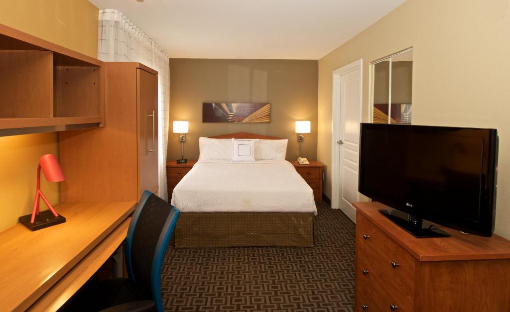 TownePlace Suites by Marriott Seattle Southcenter - image 7