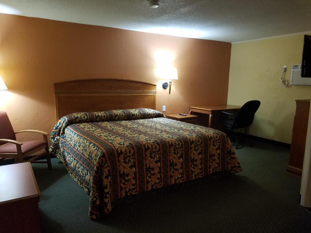 Budget Inn - Keokuk - image 6