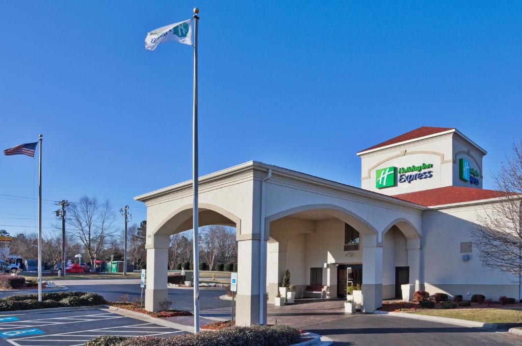 Holiday Inn Express Kernersville an IHG Hotel - main image