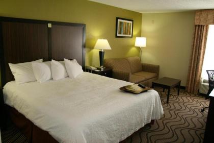 Hampton Inn Kerrville - image 11