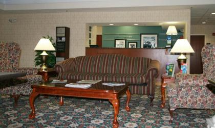 Hampton Inn Kerrville - image 14