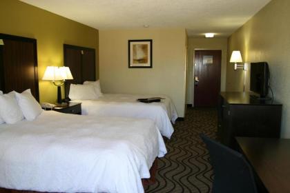 Hampton Inn Kerrville - image 8