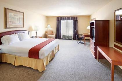 Holiday Inn Express & Suites Kerrville - image 4