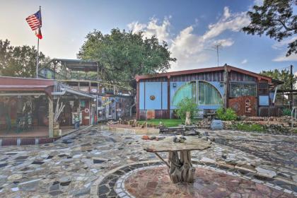 Eclectic House with Fire Pit and Garden Oasis! - image 2