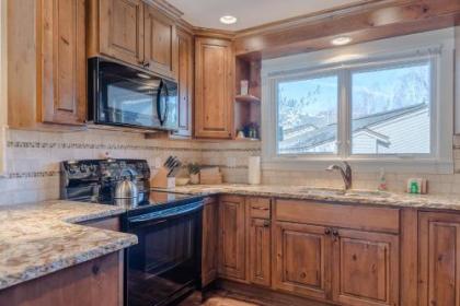 the Ridge On Golf Course with Elkhorn Amenities Ketchum