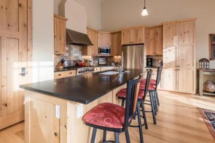 Angani Way townhome with access to pool hot tub tennis and golf Ketchum Idaho