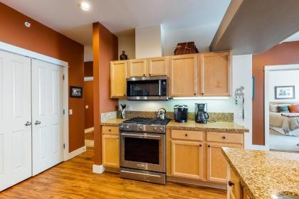 Wood River Condo - image 9