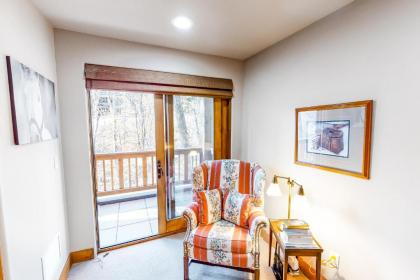 Luxury Mountain Townhome - image 10