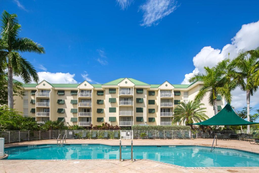 Grand Cayman Suite - main image