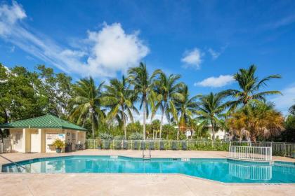 Grand Turk Suite - image 17