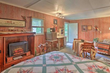 Historic Grizzly Gulch Cabin Near Mt Rushmore! - image 11