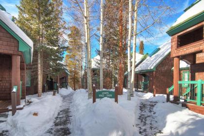 1903 Soda Springs I Townhouse - image 2