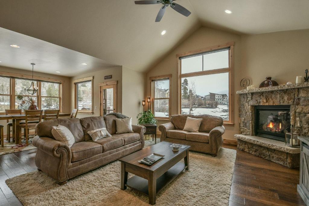 Frey Gulch Townhome 58 - image 2