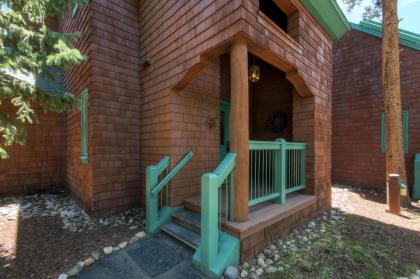 Gorgeous Keystone Abode with Hot Tub and Grilling Area - image 2