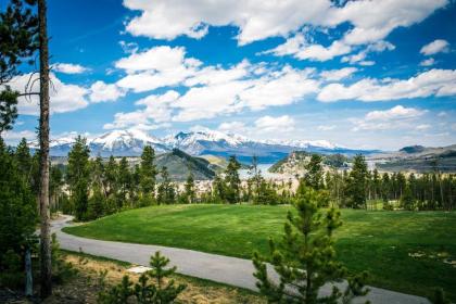 Spacious Keystone Condo on Golf Course with Mtn View! - image 11