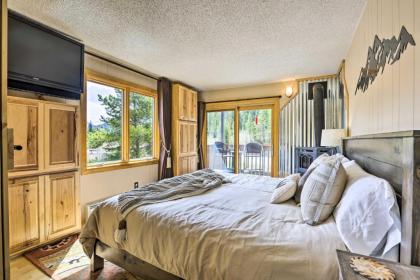 Rustic Keystone Condo with Pool Walk to Lifts! - image 1