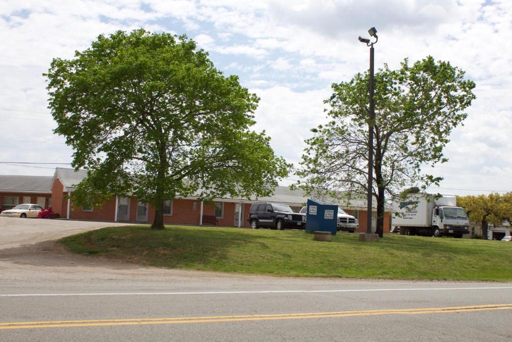 Sheldon's Motel and Restaurant - image 3