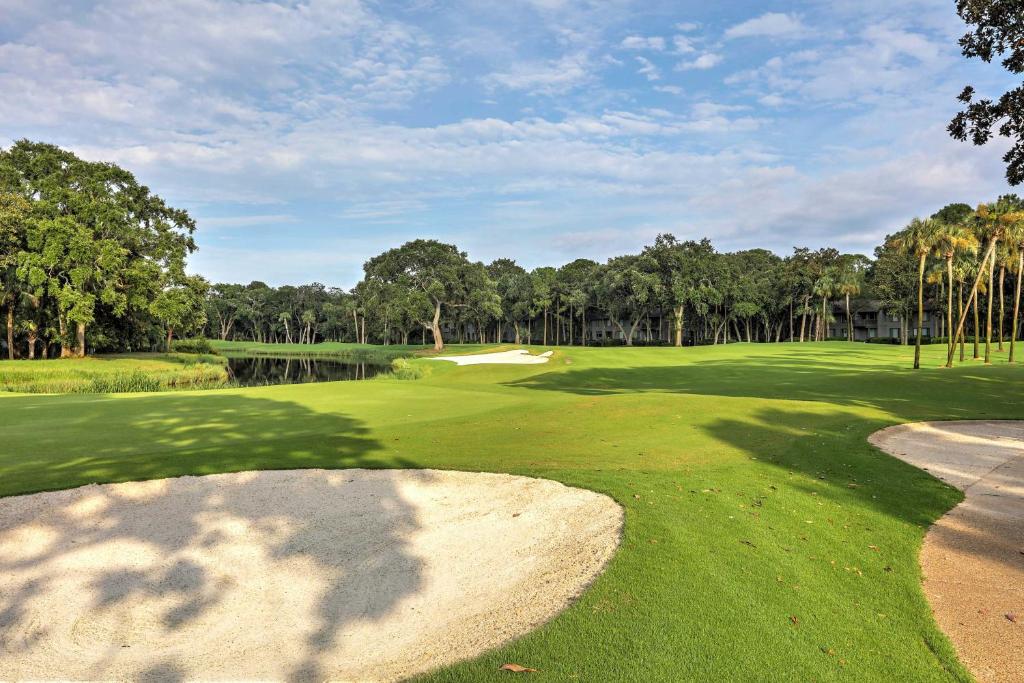 Spacious Kiawah Island Home with Deck - Walk to Beach - image 2