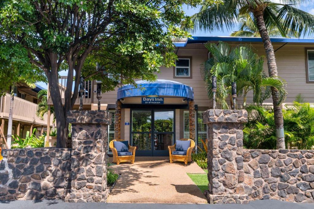 Days Inn by Wyndham Maui Oceanfront - main image