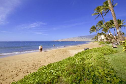 Kihei Kai Oceanfront Condos - main image