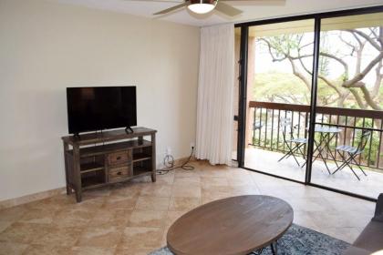 Beautiful Private Condo Walking Distance to Beach - image 4