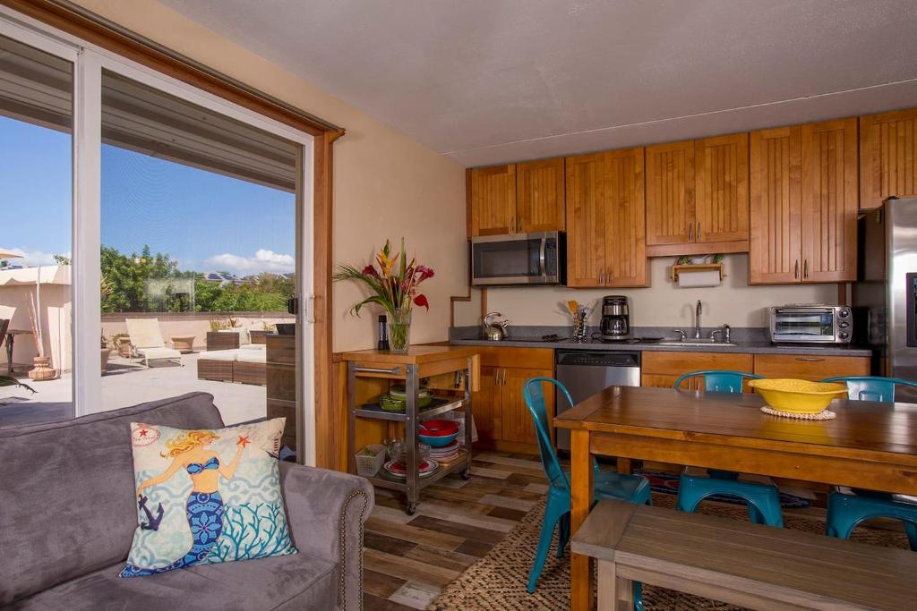 Kihei Kai Nani 349 1 BR Top Floor Pool Wi-Fi Sleeps 4 - image 4