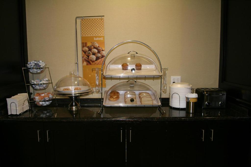 Hampton Inn Kilgore - image 2