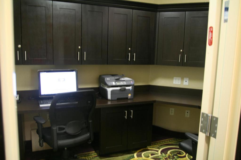 Hampton Inn Kilgore - image 6