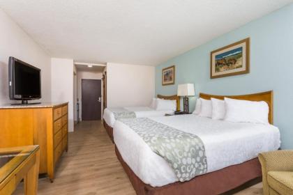 Ramada Plaza by Wyndham Nags Head Oceanfront - image 13