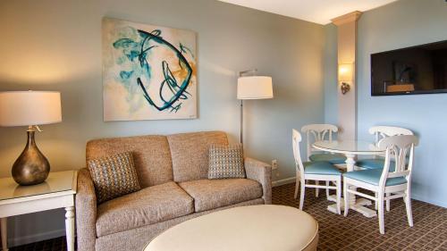 Best Western Ocean Reef Suites - image 3