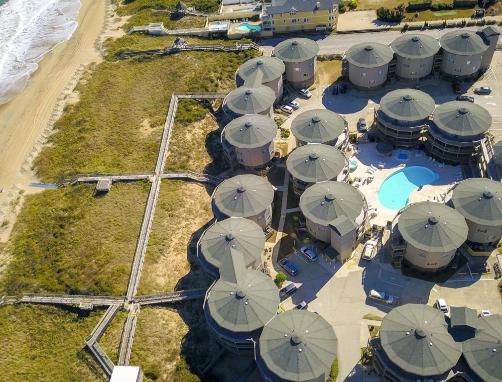 Secluded Beach Condo Along the Tranquil Outer Banks - One Bedroom #1 - image 5