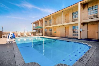 La Quinta Inn by Wyndham Killeen - Fort Hood - image 7